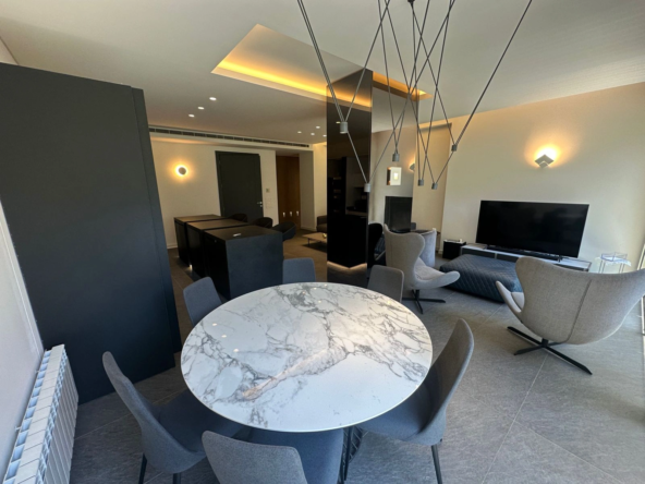 FRONTLINEREALTY-SURSOCK-YARD-APARTMENT (5)