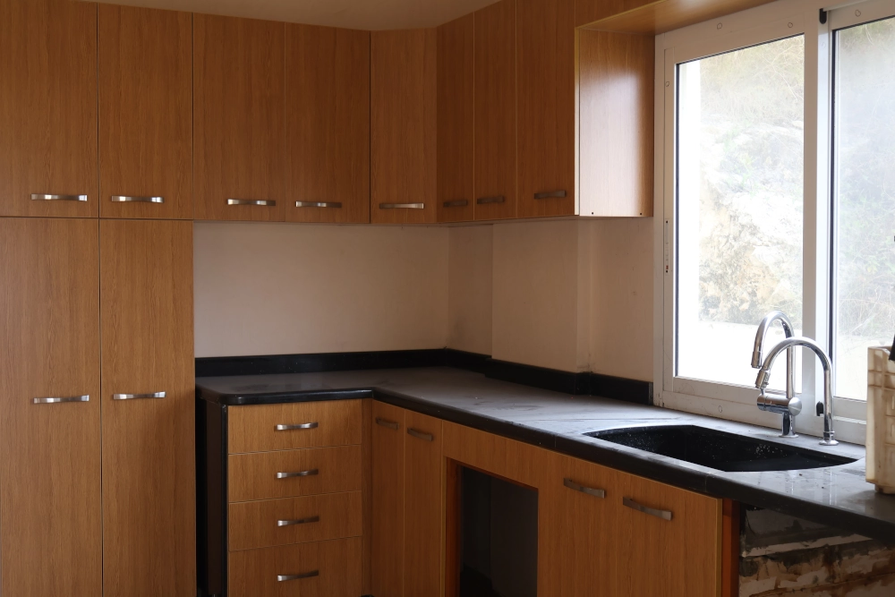 FRONTLINEREALTY_030-5
